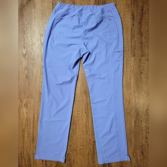 Elle scrub pants - Picture 11 of 13